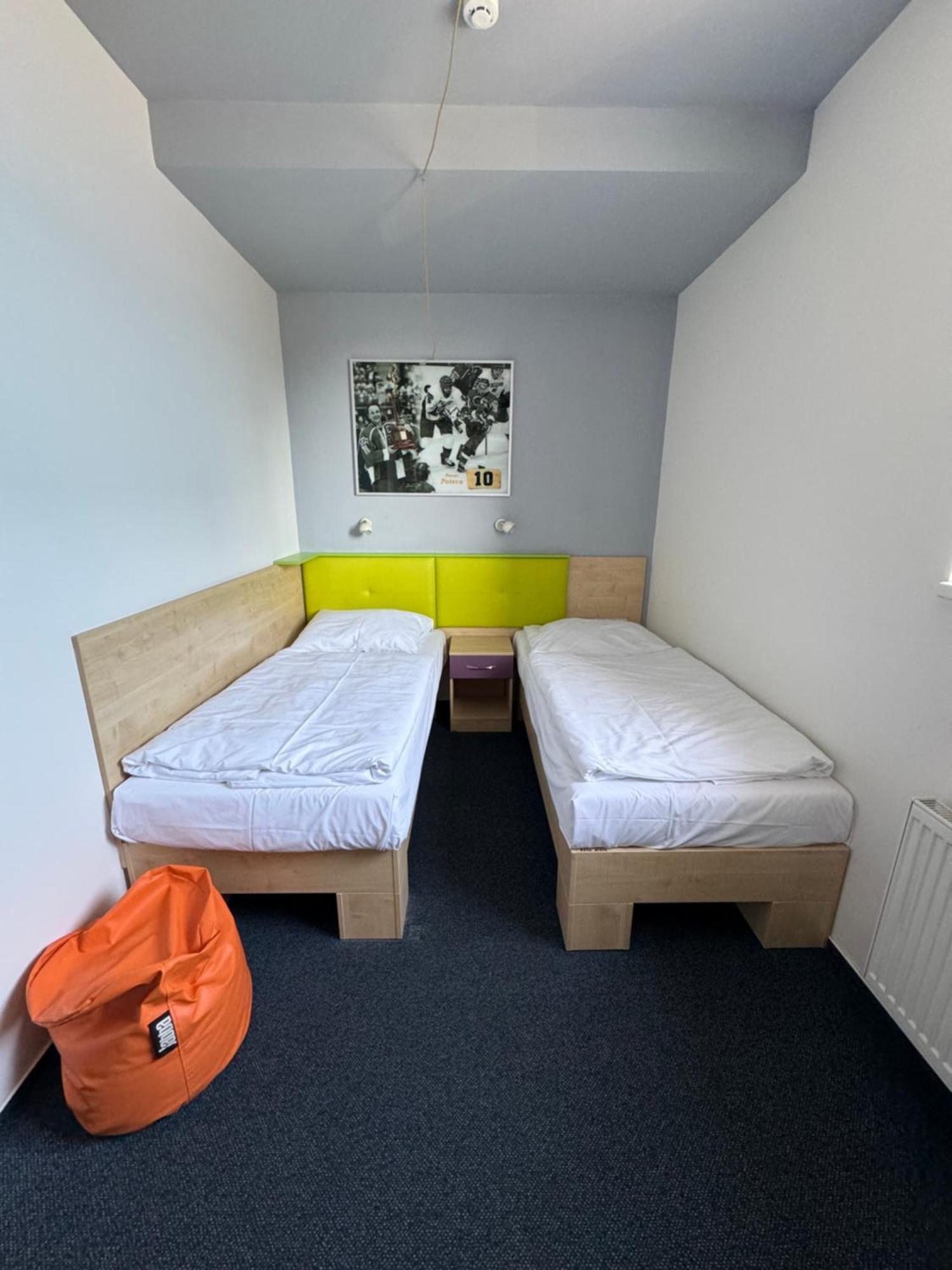 Sport Hotel Sletiste Kladno Exterior foto